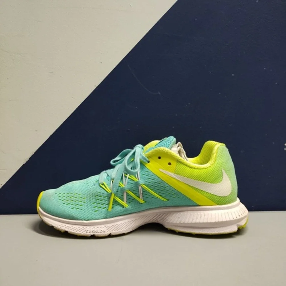 Nike Zoom Winflo 3 Sneakers Women US 7 Multi Athletic Lace Up Running 831562-300